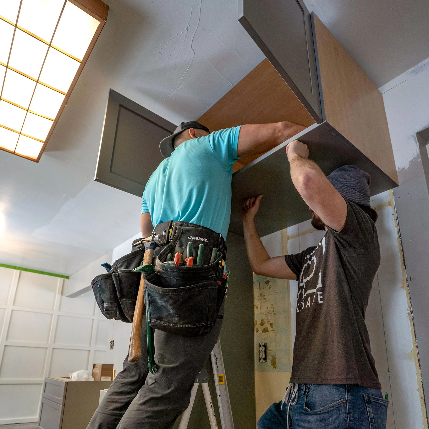 Palisade-Contracting-hanging-kitchen-cabinets